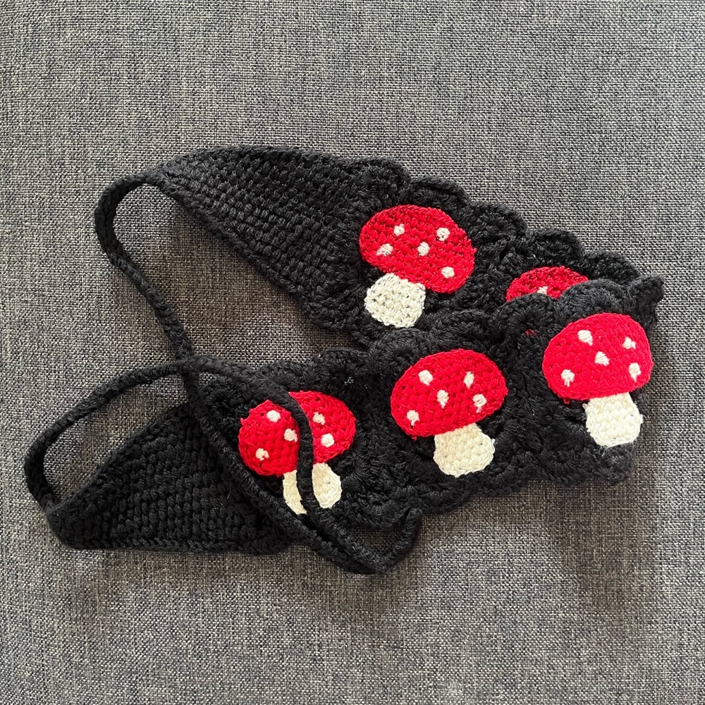 Crochet🧶 mushroom headband - Picture 3 of 5